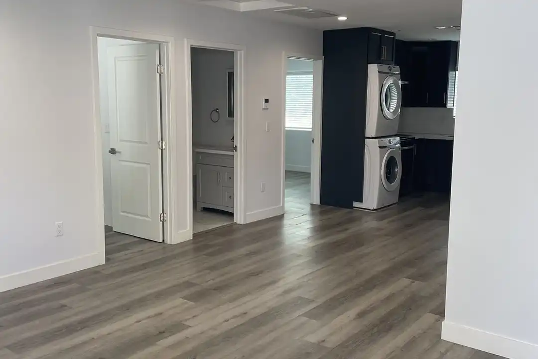 1944 Allen Ave unit B - View 5