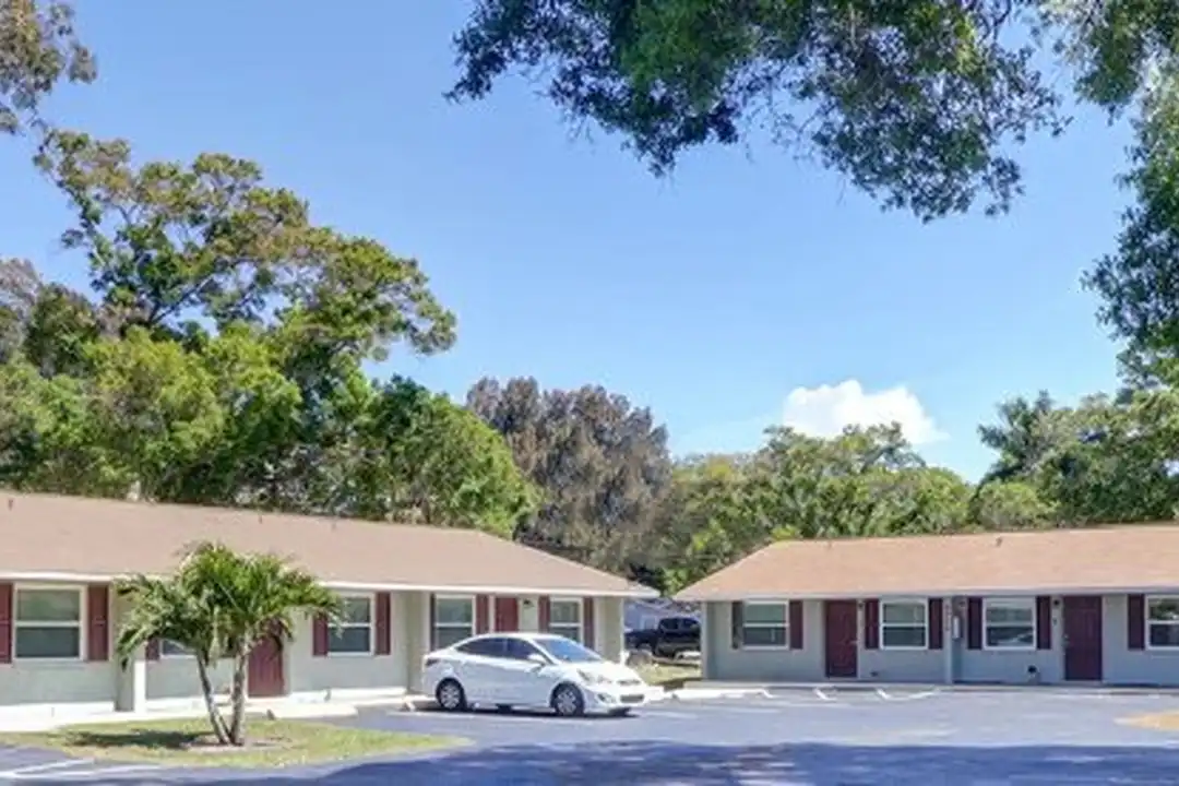 4901 37th St N unit 4955-1 – photo 1 of 2