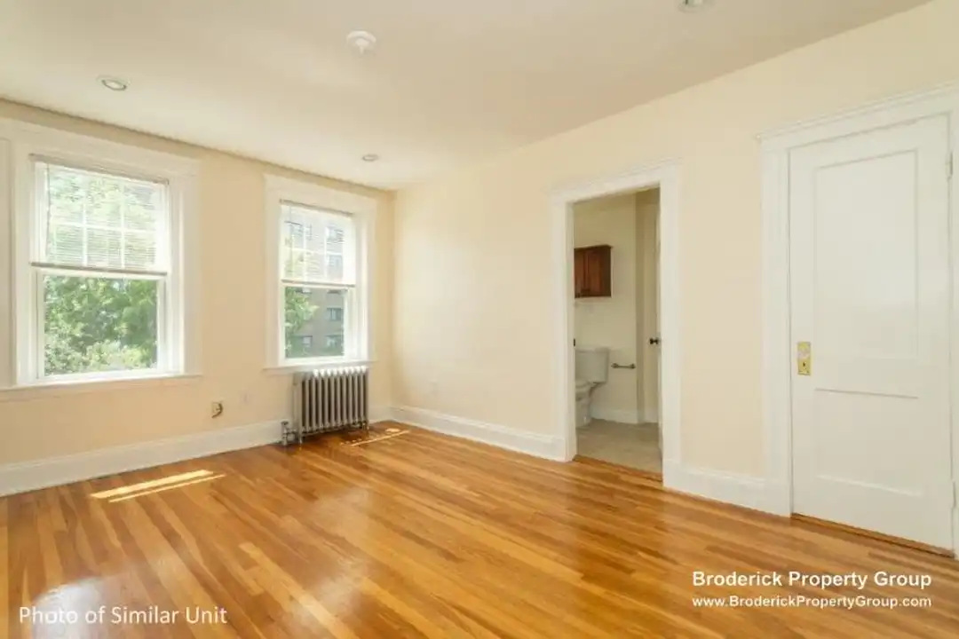 288 Chestnut Hill Ave - Radharc 6