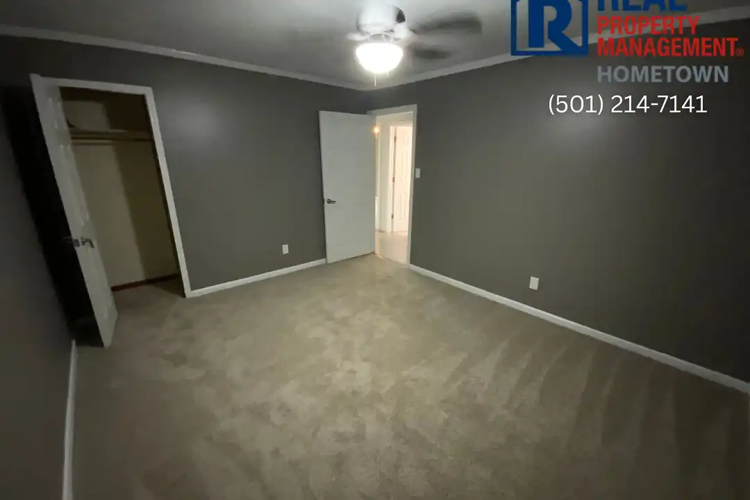 4100 Driskill Dr - More