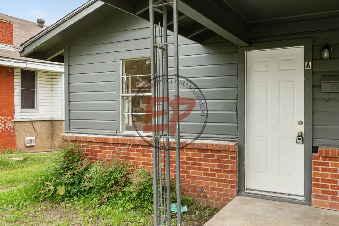 House in Waco - View 2