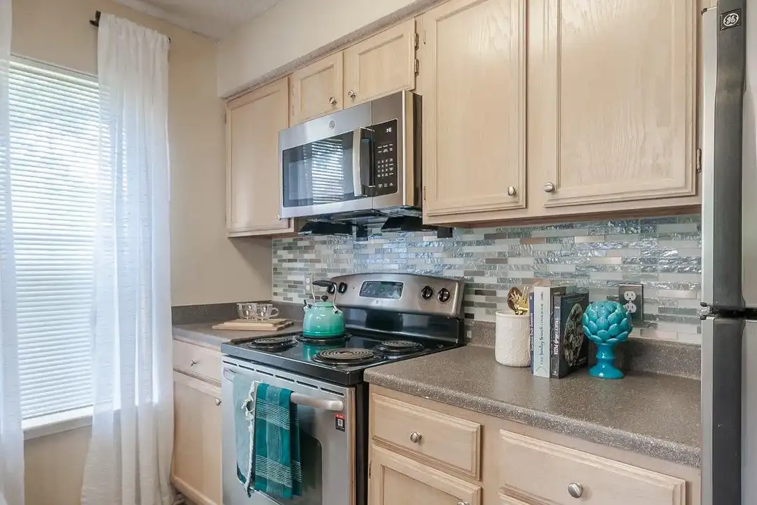 Club at North Hills Apartment Homes – photo 1
