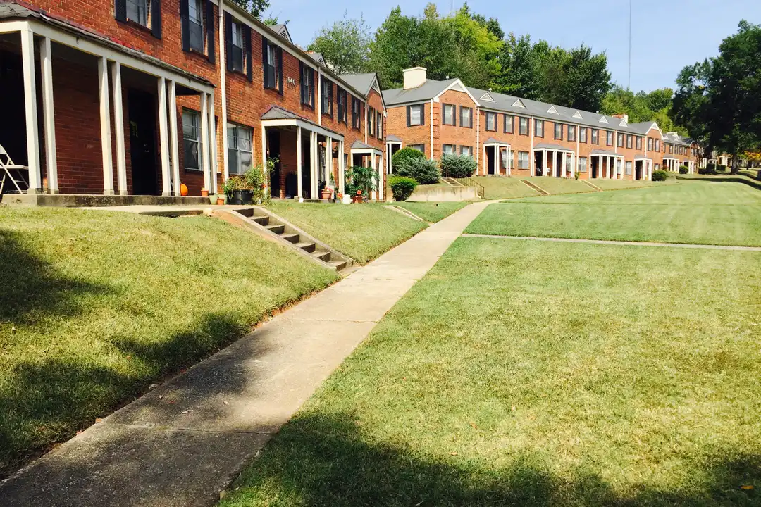 1640 Valley Ave unit H – photo 1 of 21