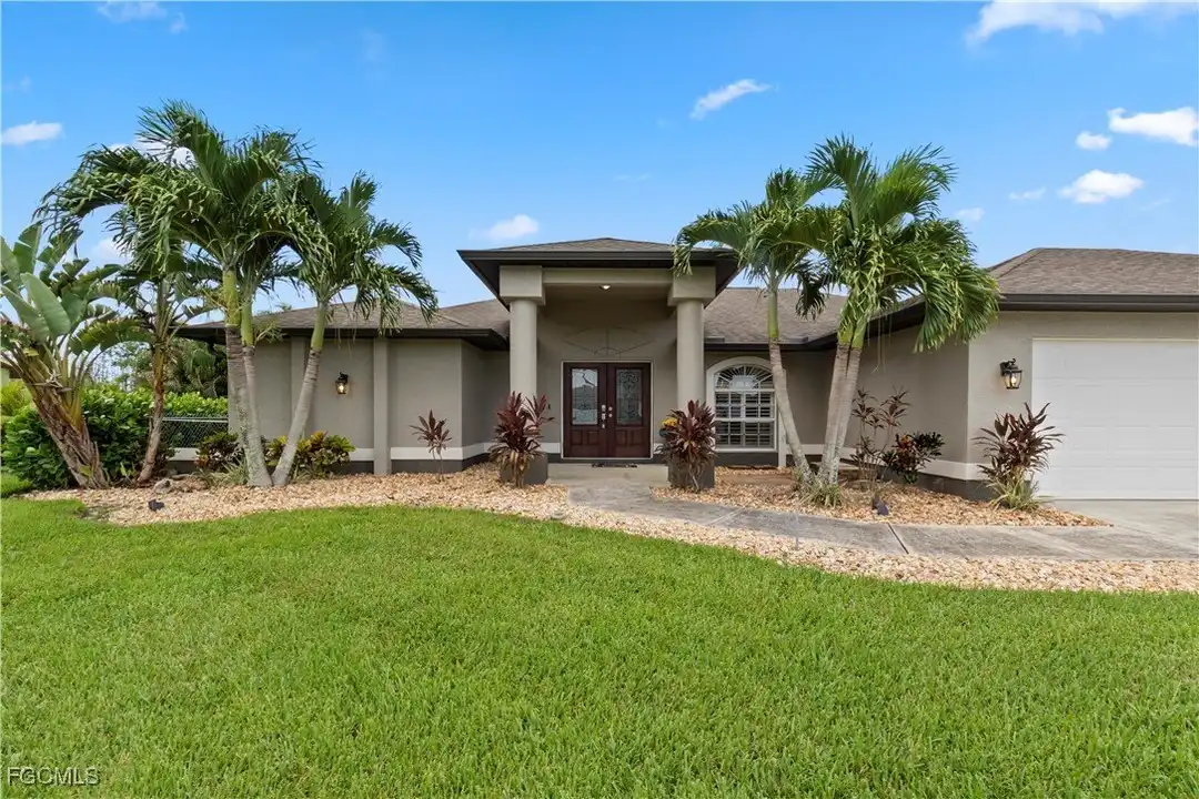 3425 SE 4th Ave - View 2