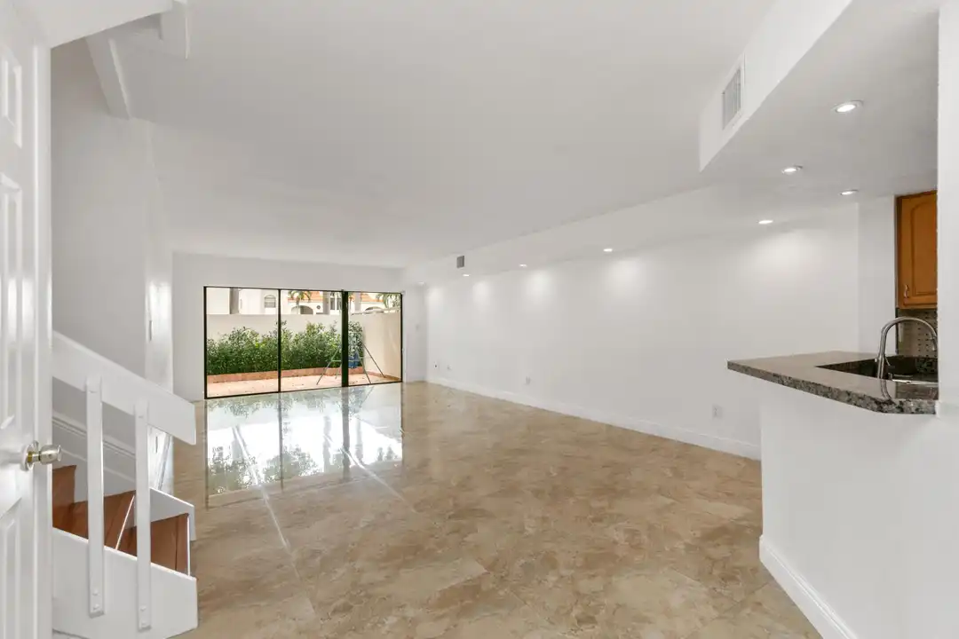 Apartment in Aventura - View 4
