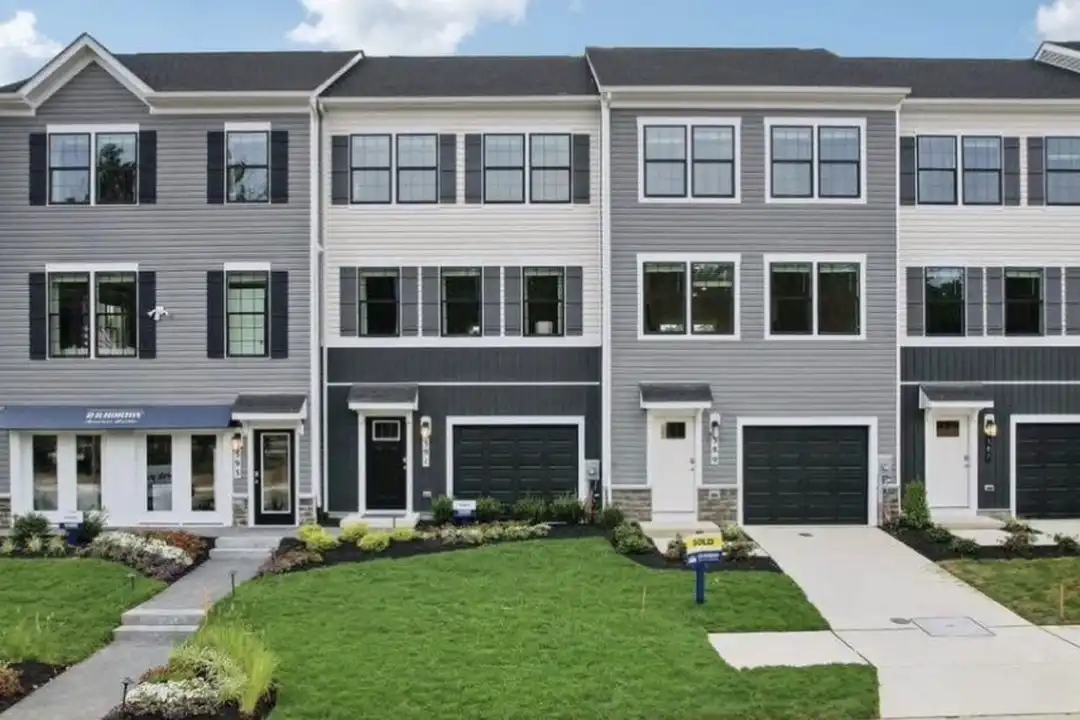 531 Swift Heron Ave – photo 1 of 7