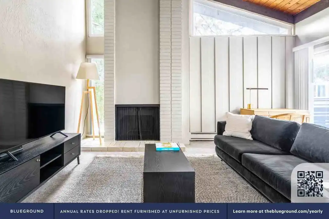 Apartment in Sunnyvale - View 3