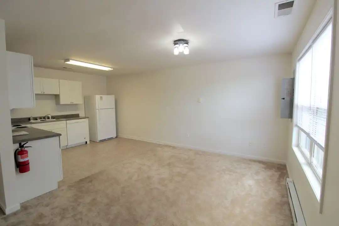 1326 Devon Ln - View 3