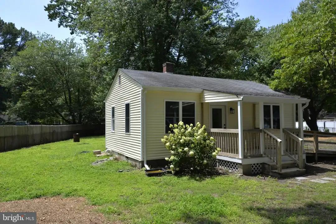 600 Perrys Corner Rd – photo 1 of 9