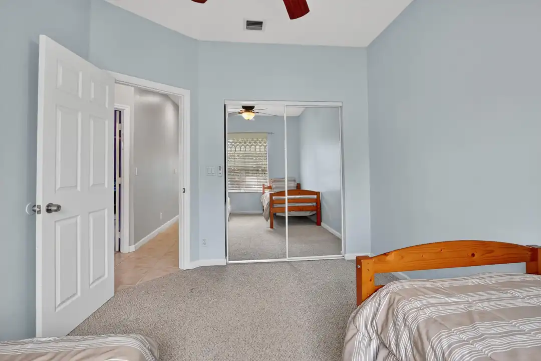 Apartment in Boca Raton - More