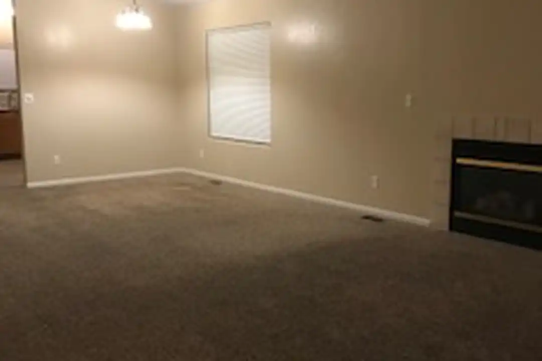 3114 Horseshoe Ct - View 5