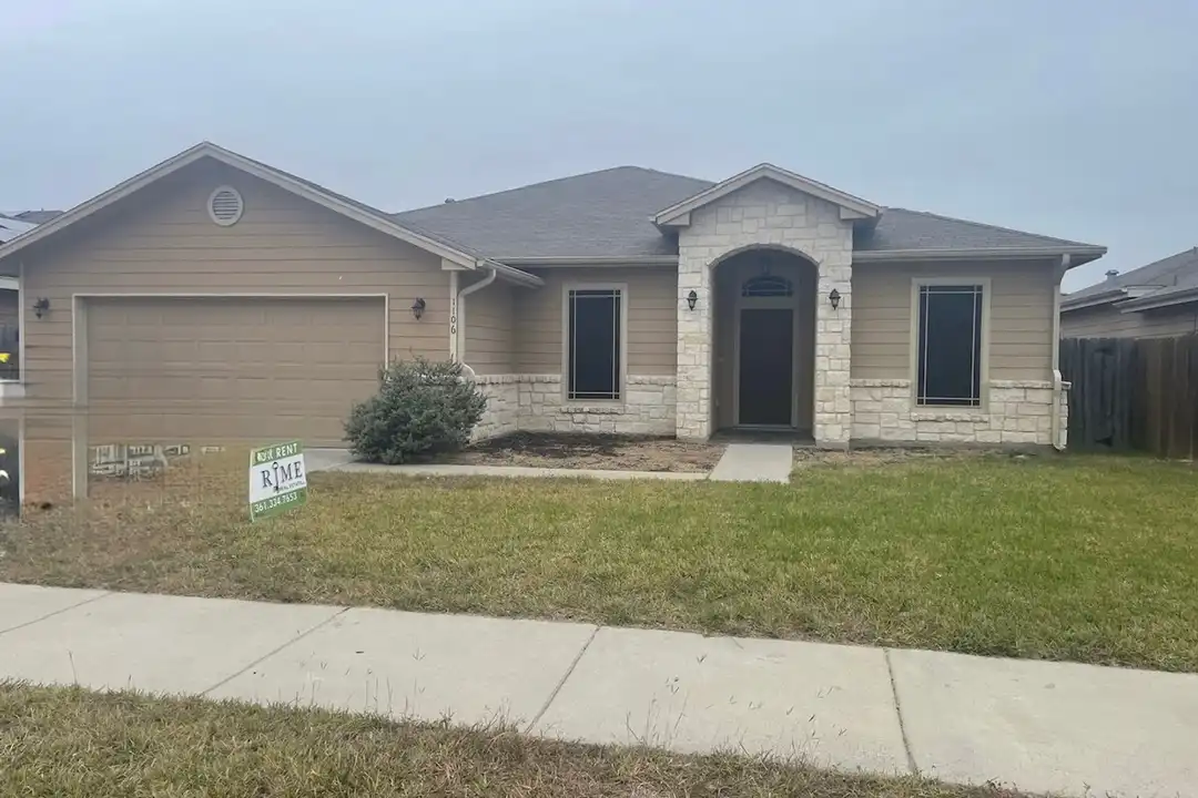 1106 Pine Hollow Ln – photo 1