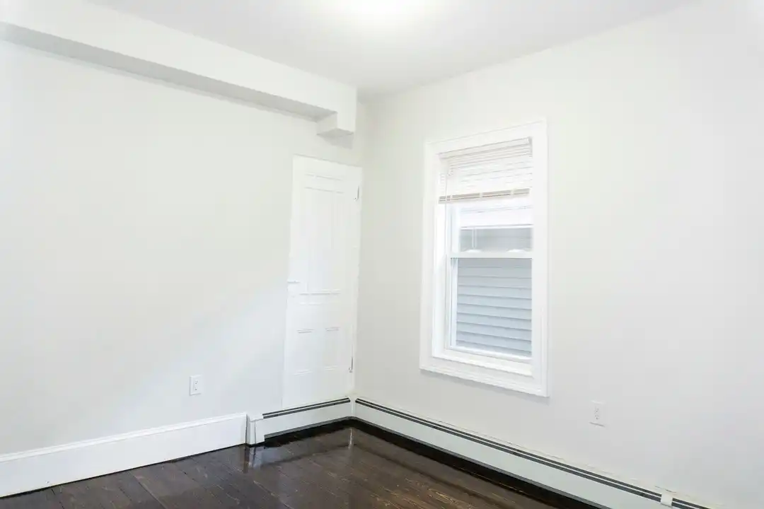 3151 Washington St - Więcej