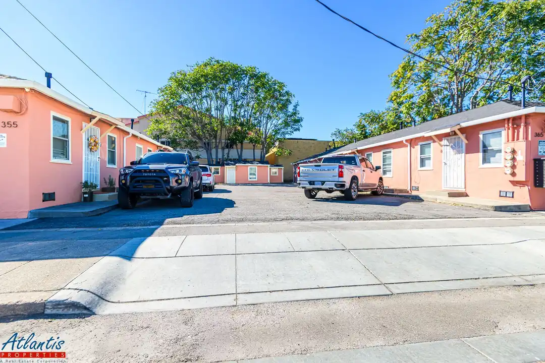 355 N Autumn St unit 355-4 – photo 1