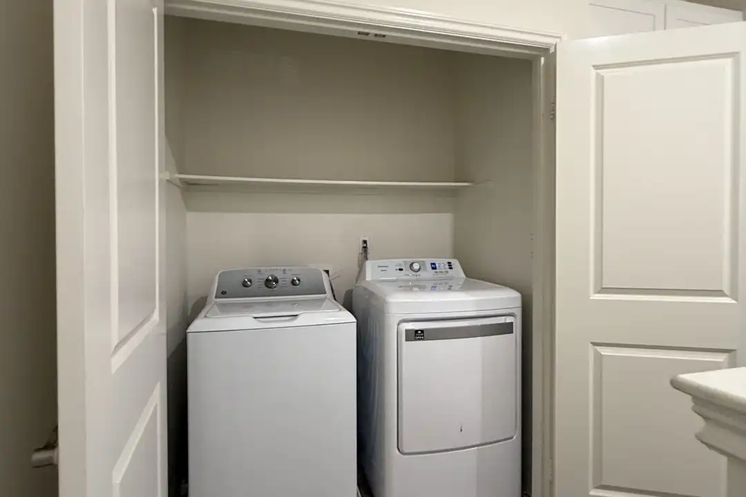 17870 Upton - View 5