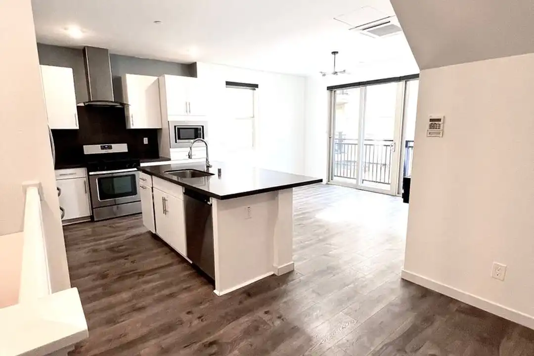 484 Tailoff Ln - View 4