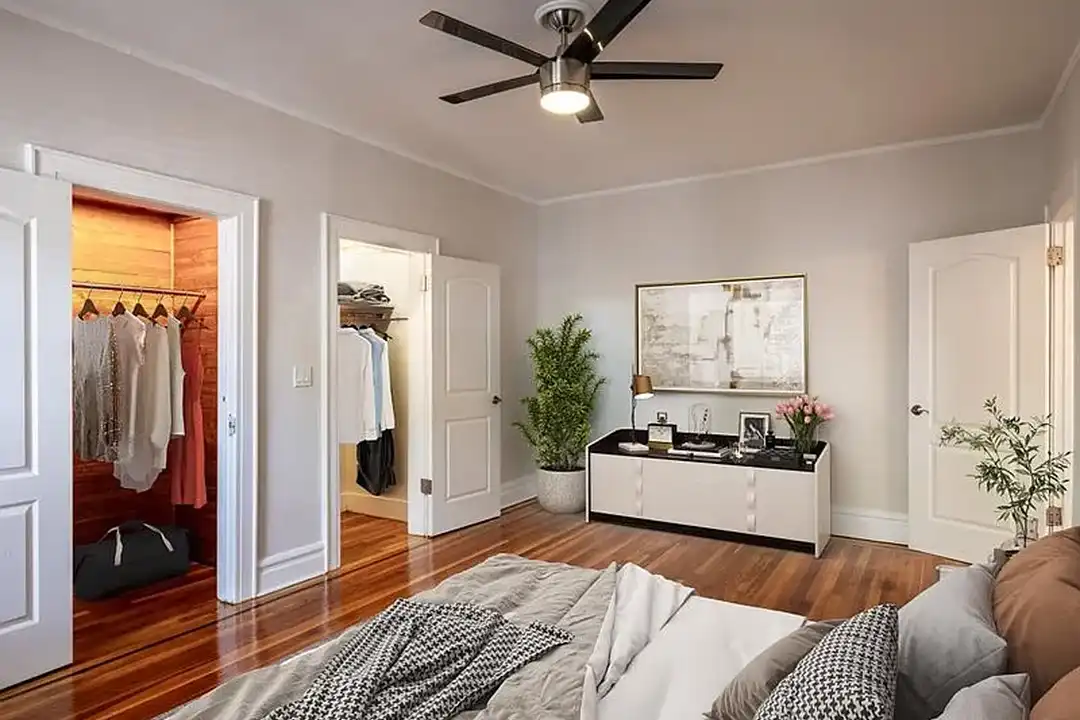Worthington House Apartments - More