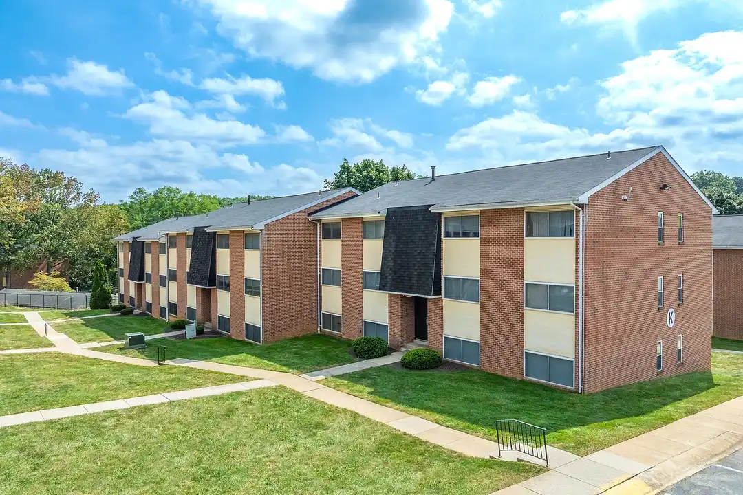 Hillside Apartments – photo 1