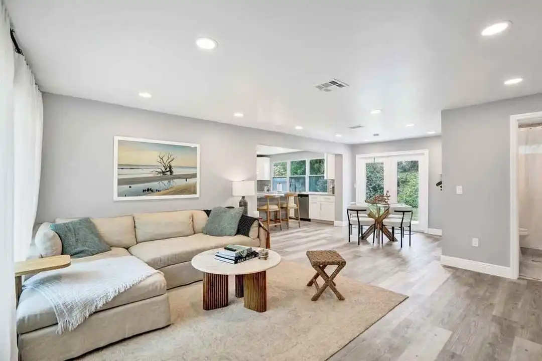 1587 NE 30th St unit 1503921P - View 3