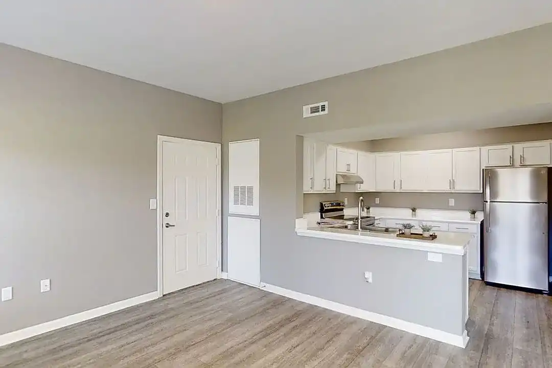 Harbin Pointe Apartment Homes – photo 1