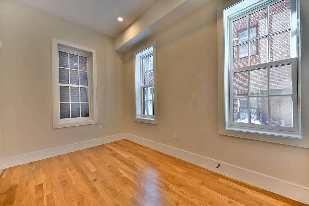 15 Winchester St - View 6
