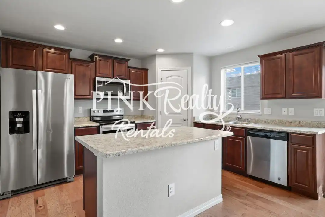 10897 Rowley Dr - More