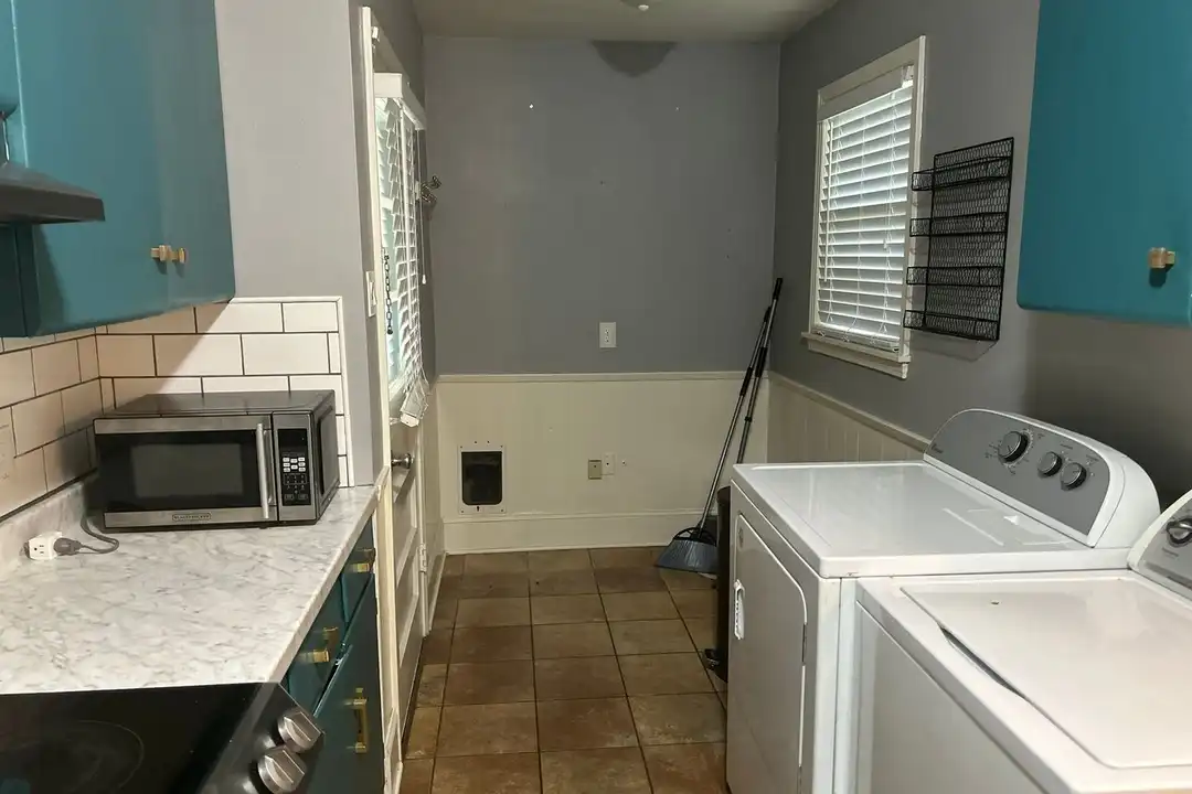 1561 Wilbec Rd - View 3