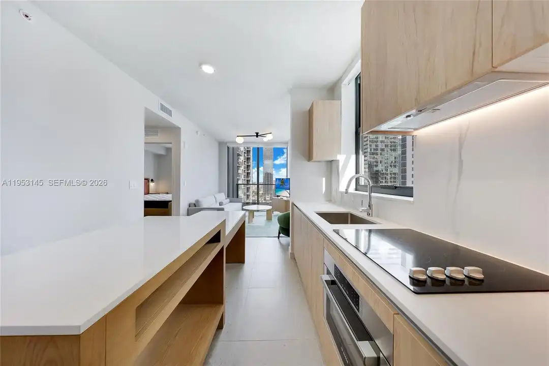 11 NE 6th St unit 3209 – pohled 4