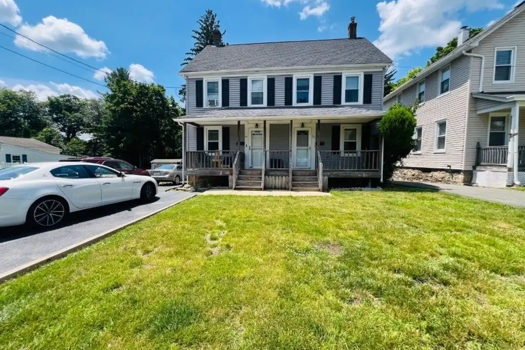 96-98 Baker Ave – photo 1 of 15