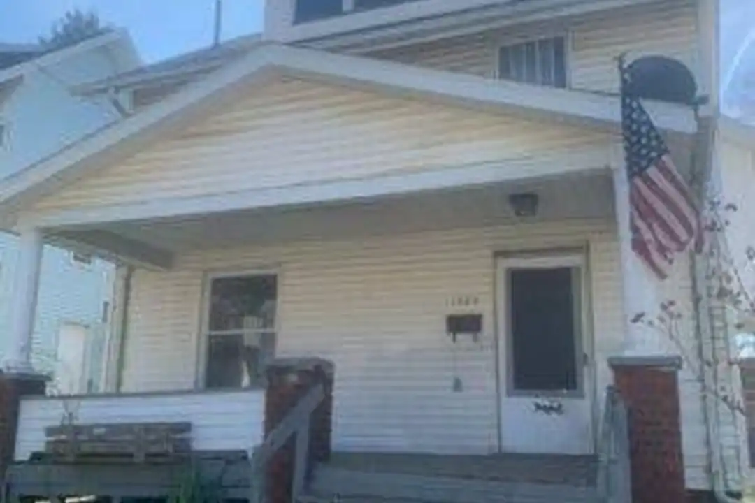 1424 17th St NW – photo 1