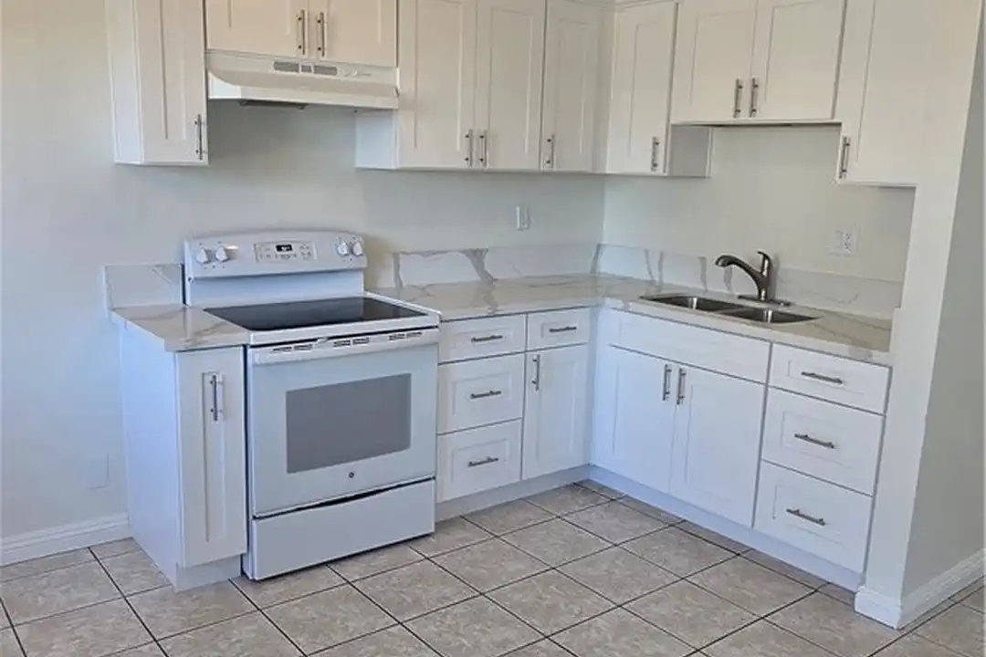 22557 Adrienne Ave unit B - View 4