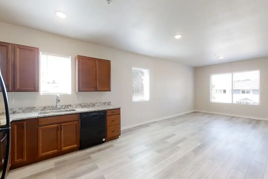 7427 S D St unit 301 - View 3