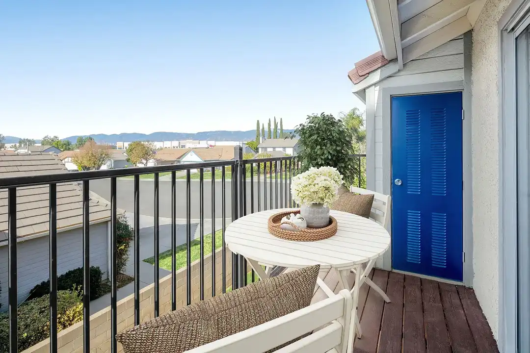 Somerset Apartments – photo 1