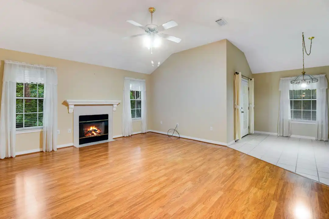 366 Bay Tree Dr - View 3