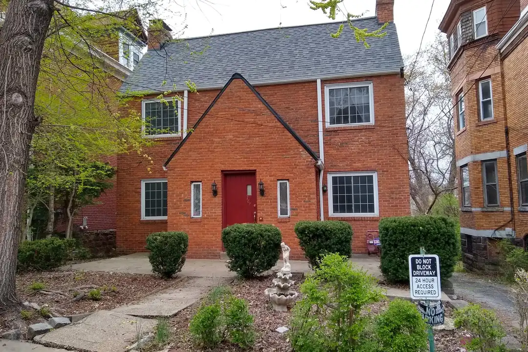 189 Morewood Ave unit 189 Morewood Ave – photo 1