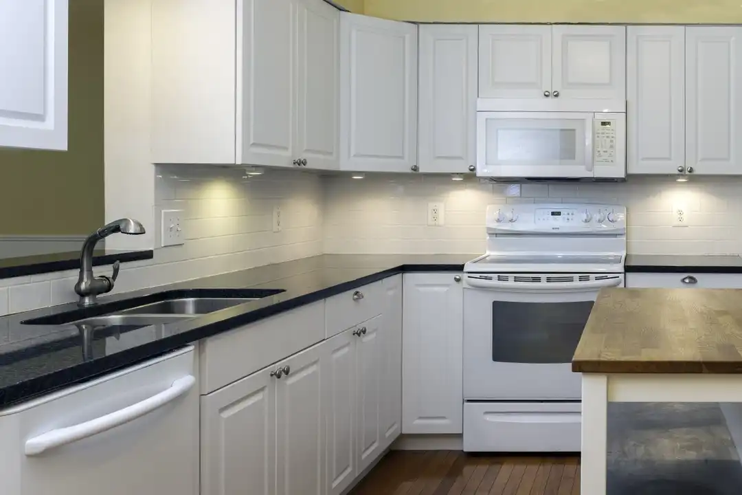5576 First St - View 2