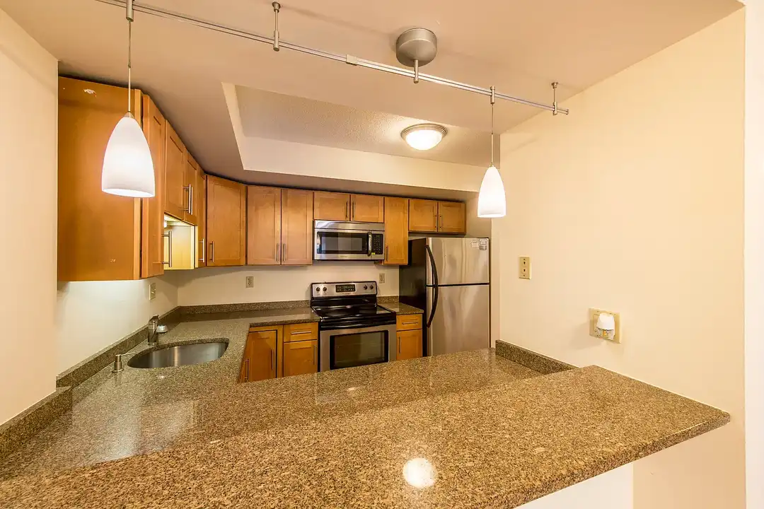 Davenport Apartments – photo 1