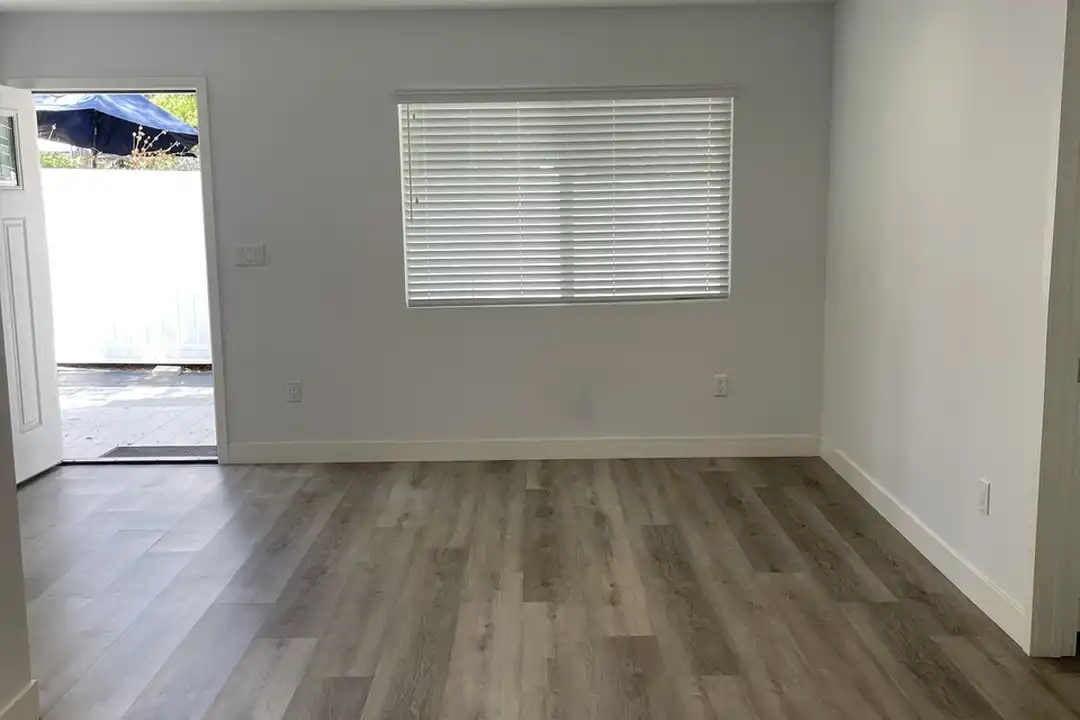 1944 Allen Ave unit B - View 4