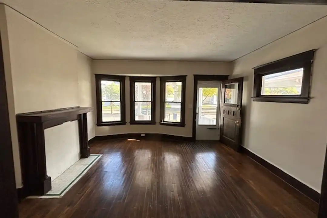 1522 Alameda Ave unit 1522 – photo 1