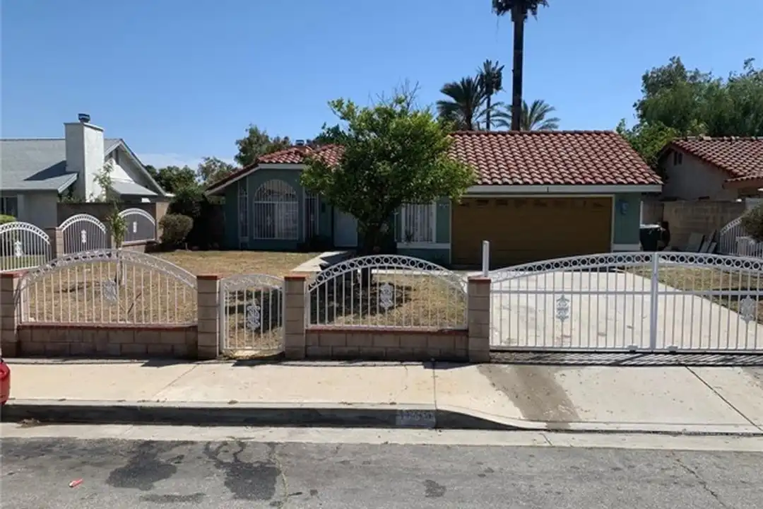1855 W 13th St – photo 1