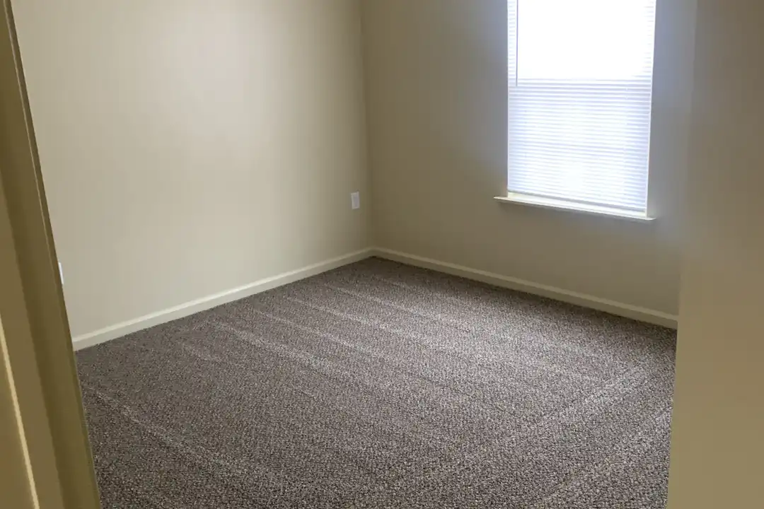 800 W Hoadley Rd unit 5C - View 6