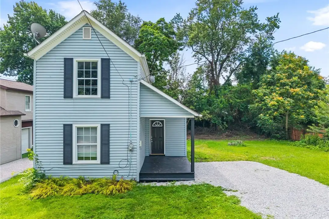918 Raymond Ave – photo 1