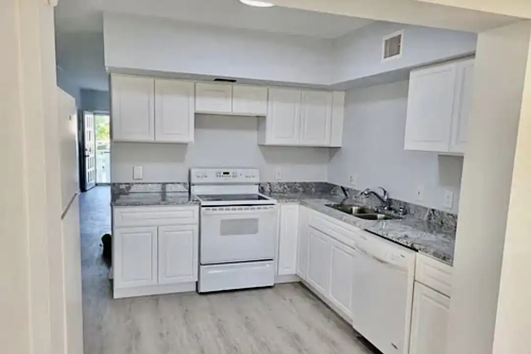 2429 Ecuadorian Way unit 65 - View 2