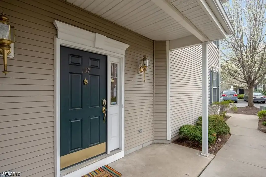 137 Riverwalk Way unit Clifton Home - View 2