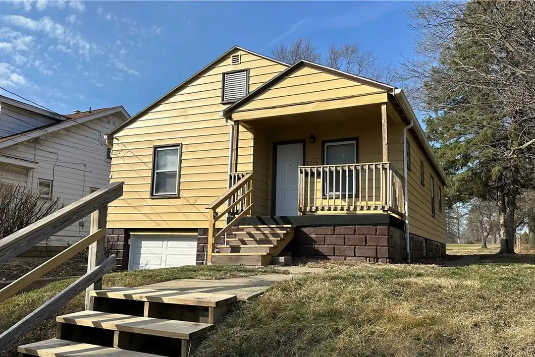 1715 State St - View 3