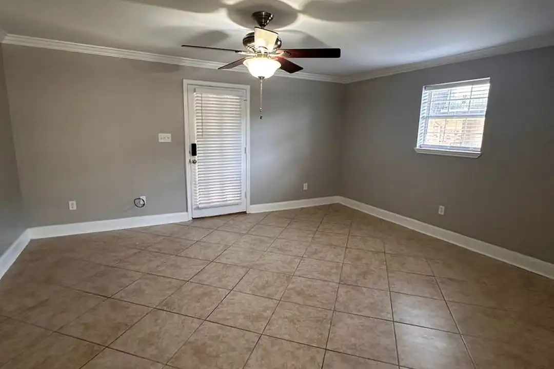 Apartment in Metairie - View 2