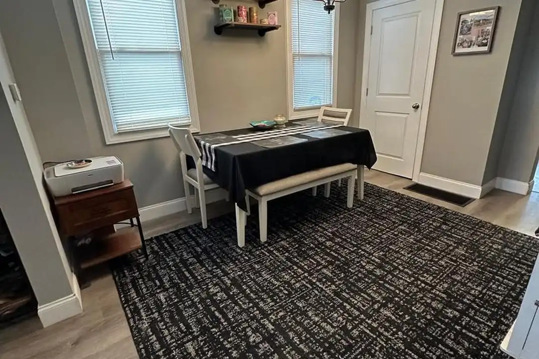 203 Mill St - View 4