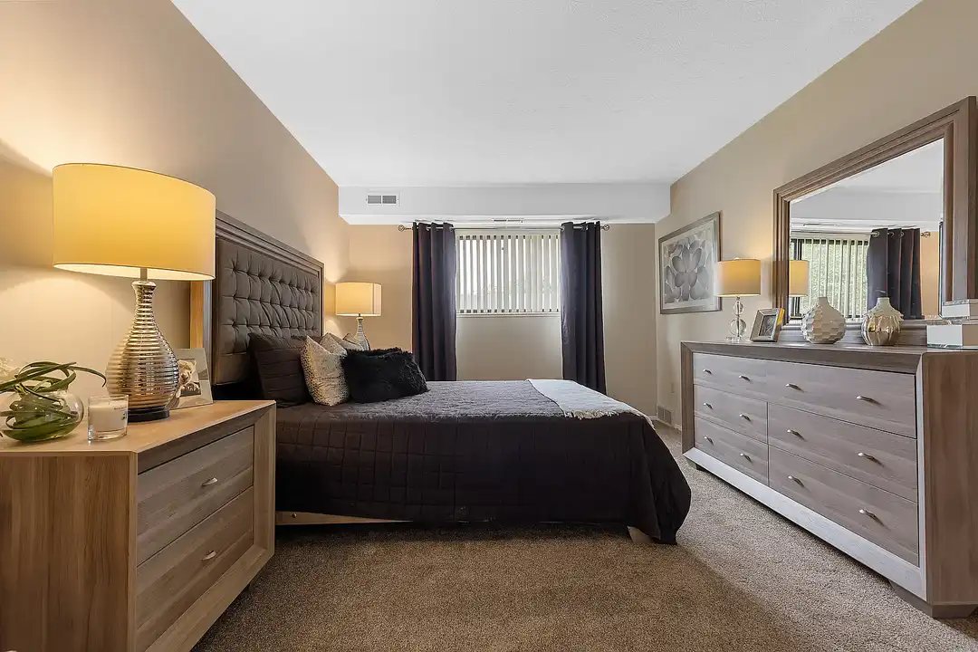 Oakwood Apartments – photo 1 of 13