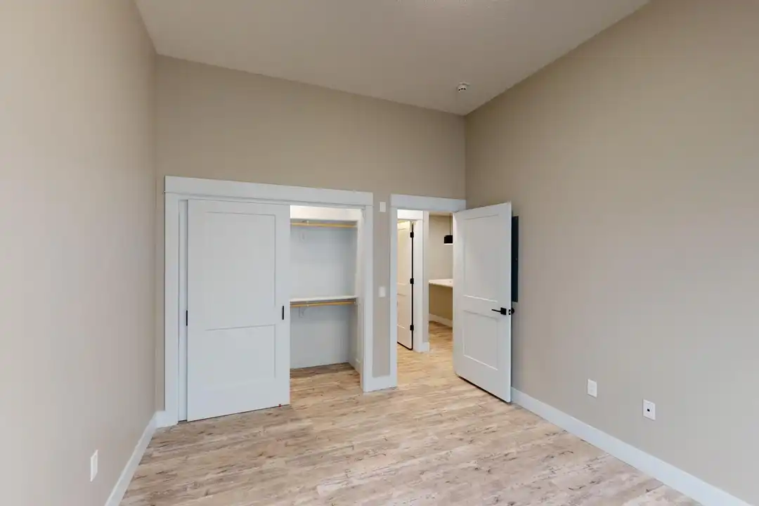 2112 University Dr unit 208 - View 5
