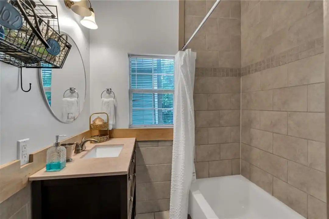 1418 Kerlerec St unit 4 - View 5